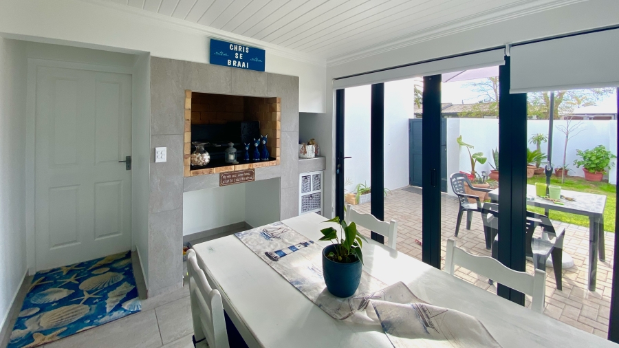 2 Bedroom Property for Sale in Velddrif Western Cape